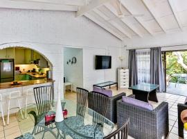 Robbins road cheerful, pet-friendly home, hotel in Ballito