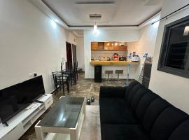 Mansa House Enica, hotel em Cocody