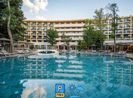 HVD Club Bor Ultra All Inclusive - Private Beach & Free parking