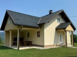 Seoska kučica-Oaza mira Fojnica