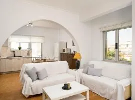 3BD Apt in The Center of Eretria