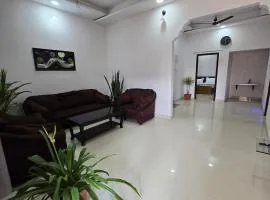 Leela home stay -Jabalpur - Luxury 2BHK apartment-N2