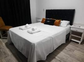 Solano House, B&B in Termas de R&iacute;o Hondo