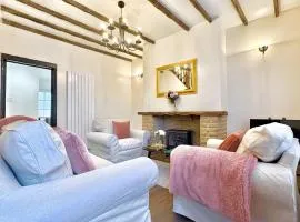 Central Buxton - Modern Cottage - Peak District