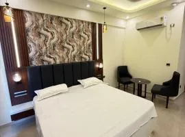 Snooze and Stay Omaxe Hazratganj
