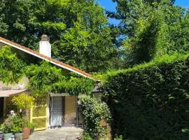 Studio autonome magnifique avec JARDIN d hiver TB situé Chaumont-Gistoux