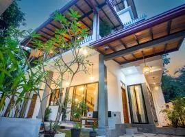 Dillenia Inn-Unawatuna