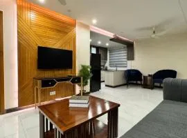 Lux Haven Stays 2 Bedroom Luxury Apartment Near Gulberg - Ultimate Getaway Experience