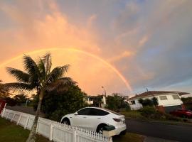 U&U 2bedrooms Home, hotel a Whangaparaoa
