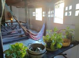 Hostel Covil das Trilhas, δωμάτιο σε οικογενειακή κατοικία σε Lençóis