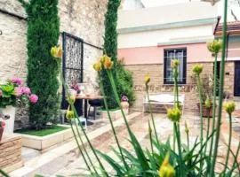 Home4U Κερατέα apt3, just 17Km from airport