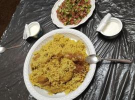 بيت راس هوستل, hotell i Bayt Raʼs