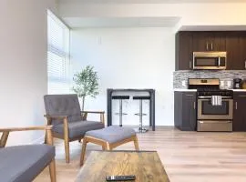 Studio Suite - 5 Min Walk to Crypto Arena and Convention Center