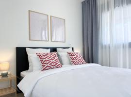 Near Beach and Easy Parking - By Solstad, hotel in Kavala