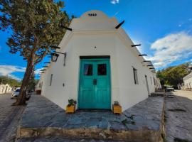 La Vieja Esquina, hotel económico em Cachí