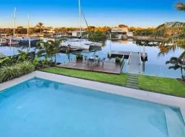 WATERFRONT HOME BORDERING MOOLOOLABA