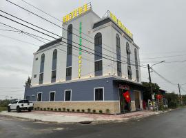 Thái Bảo 4 Hotel, ξενοδοχείο με πάρκινγκ σε Κουάνγκ Νγκάι