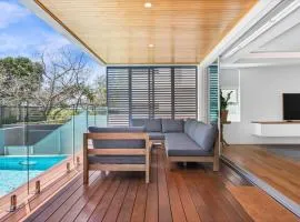 BEACH01- Mooloolaba Beachfront Apartment with Private Pool