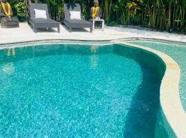 Villa Bali Santai โรงแรมในเกอโรโบกัน