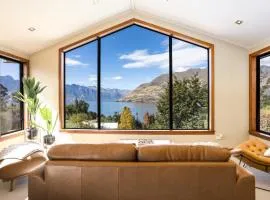 Spectacular LAKE View