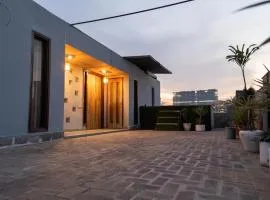 Manzana Studios