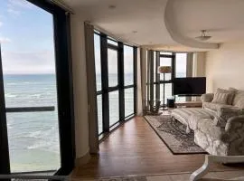 Luxury 3BR - 804 Ocean View Pool & Parking Beach Walks