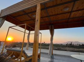 Nile Spirit Sunset, hotel com banheiras de hidromassagem em Luxor