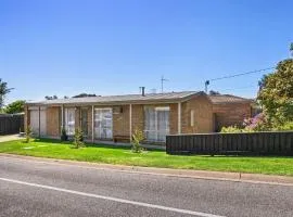 Coastal Retreat in Rosebud !