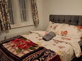 Mekees Luxury Apartment Toronto Wing