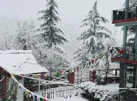 Red House Cafe And Inn