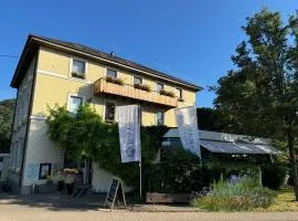 Zum Rayers Café-Restaurant & Boutique-Hotel