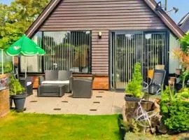 Spacious Nature Escape, house for 6 near Amsterdam & Sea
