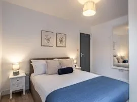 Crown Street Apartments