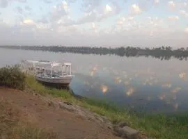 Lucky Nile Tours
