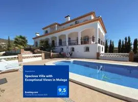 Spacious Villa with Exceptional Views in Malaga