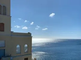 La Piattaforma la tua casa con accesso diretto a mare