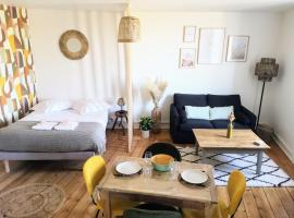 Appartement studio Cosy Centre-Ville, hotel en Auray