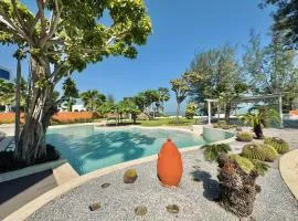 Las Tortugas beach front condo