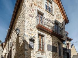 Casa Natal del Gigante de Sallent, vilă din Sallent de G&aacute;llego