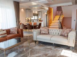 Comfort 4 bedroom villa yalova see view, kh&aacute;ch sạn c&oacute; hồ bơi ở Termal