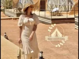 RUM WORLD BUBBLE lUXURY CAMP