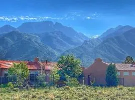 Mountain View Room & Bath