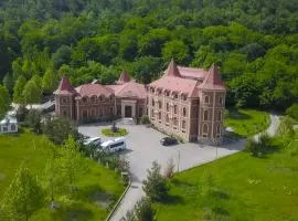 Chateau Qusar Hotel & Restaurant