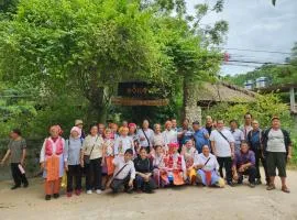 Dong Que Homestay-Tours-Motorbike, Car rental, Hiking