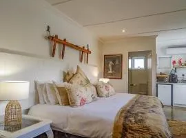 The Hedge Cottage