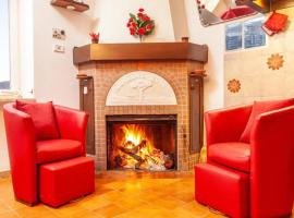 Charming House in Laurino with Mountain View, hotel a Laurino