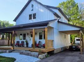 Spruce Suite