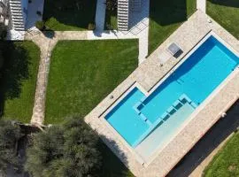 Mati- Cozy apartment- Close to the beach of Almyrida with a shared Pool