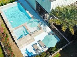 Beachside Heated Poolhot Tub 5 Min Walk 2 Beach