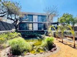 Casa Alma 2 with pond, gym & spa